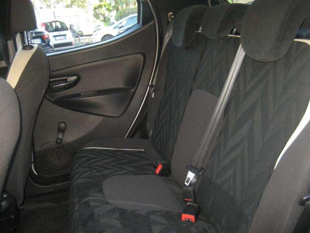 LANCIA Ypsilon 1.2 69 CV 5 PORTE GOLD
