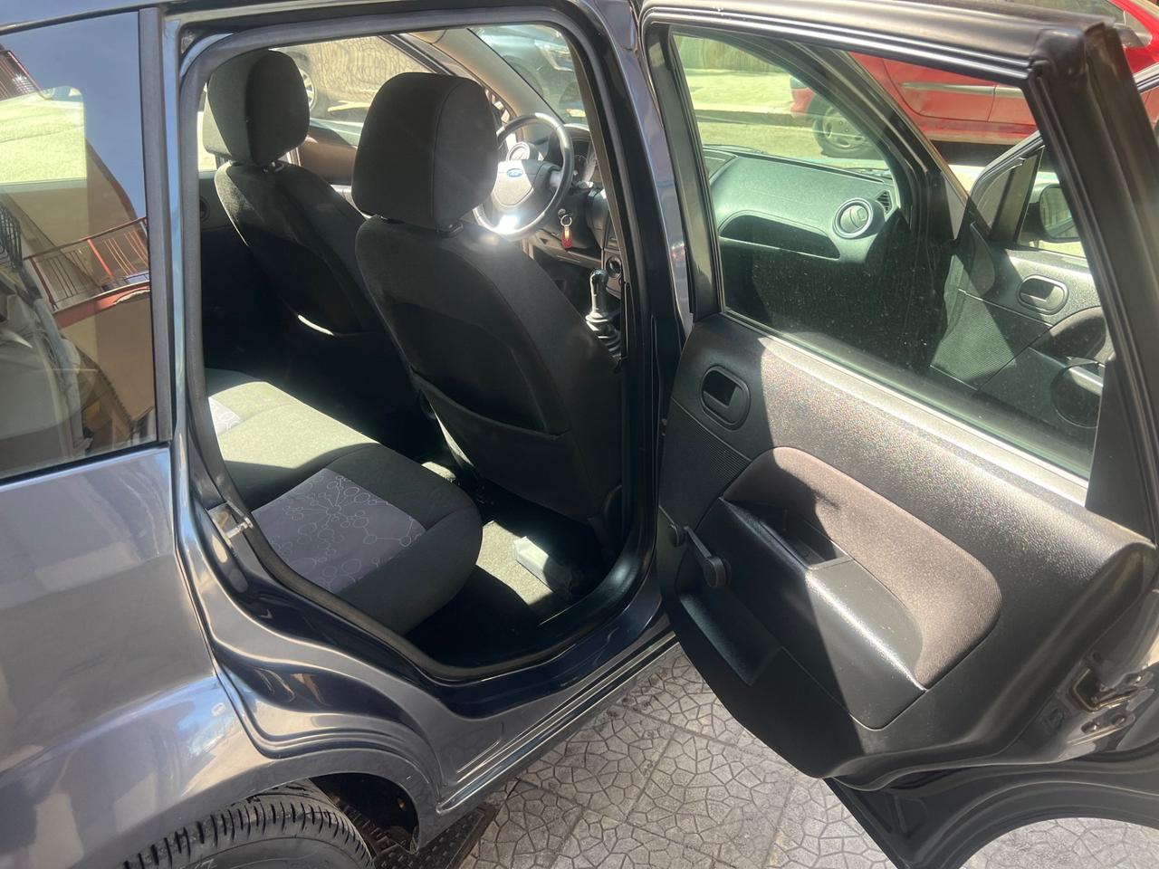 Ford Fiesta 1.4 TDCi 5p. Titanium