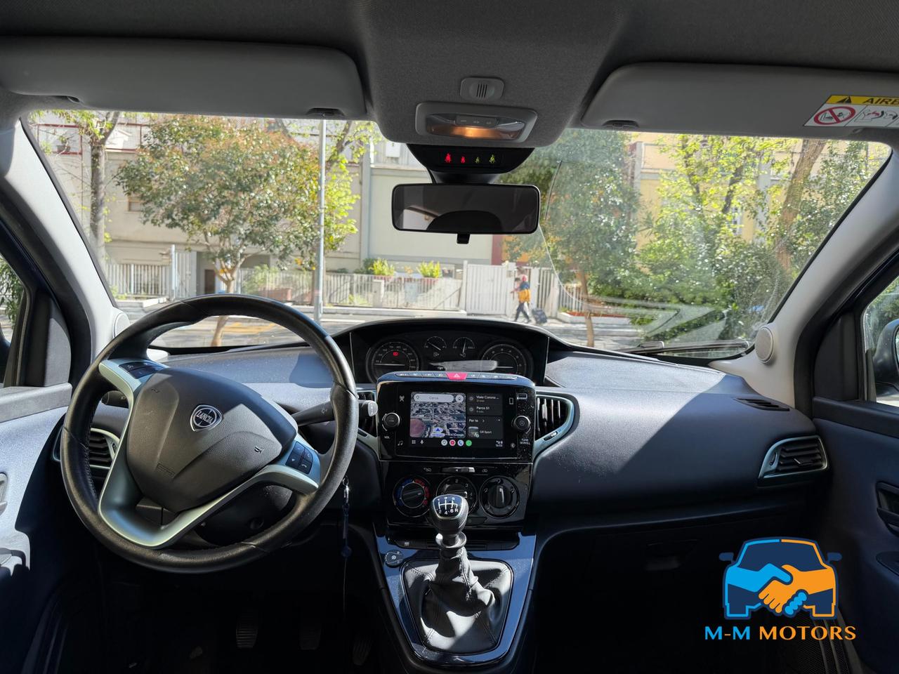 Lancia Ypsilon SILVER ECOCHIC