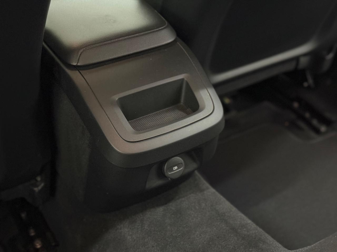 VOLVO V60 2021 B4 Geartronic