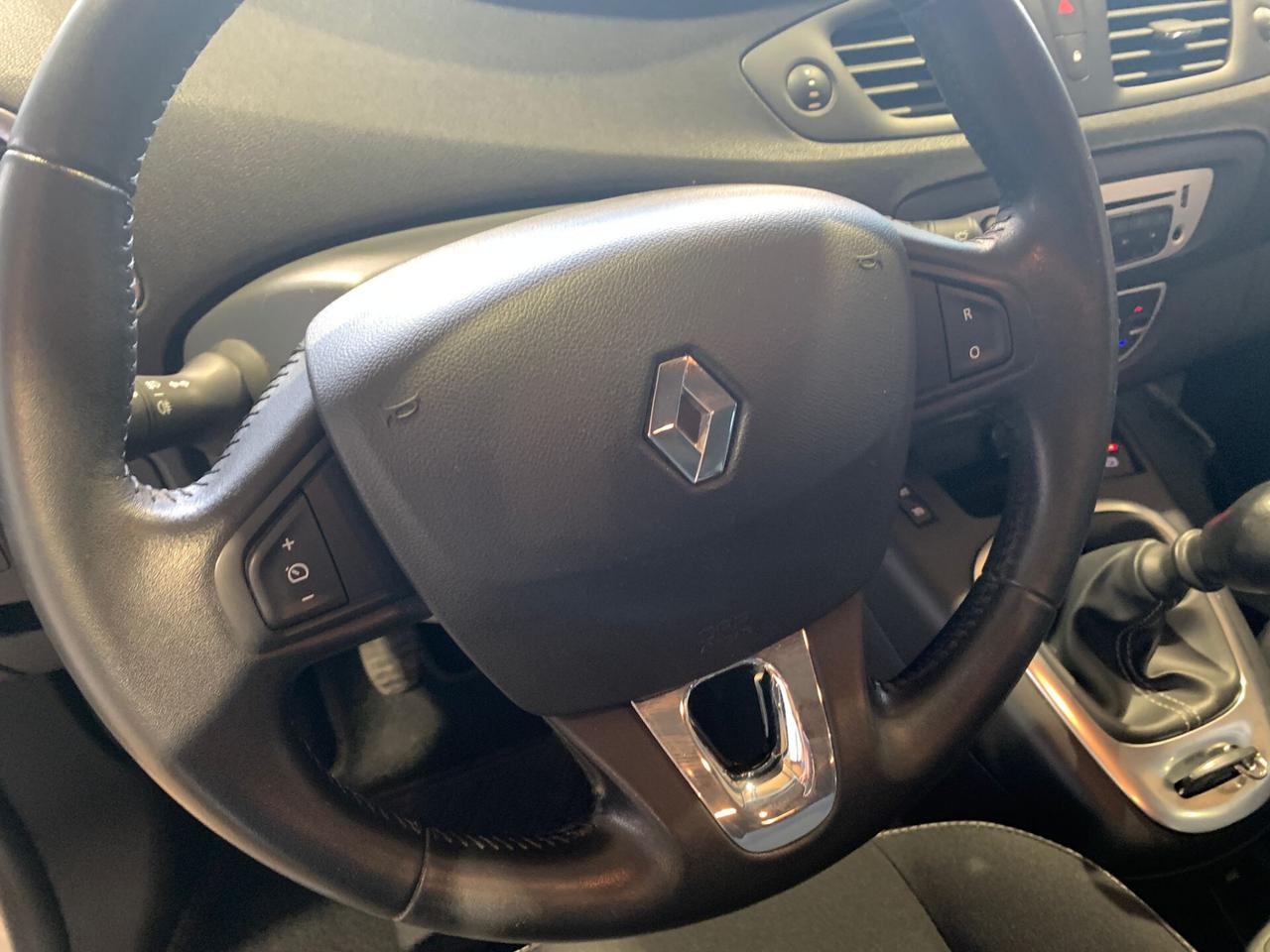 Renault Scenic 1.5 dCi 110CV