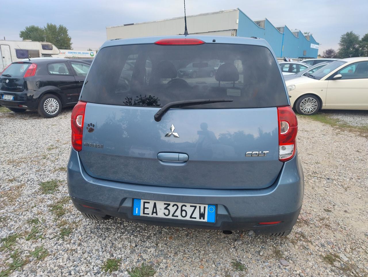 Mitsubishi Colt 1.1 12V 5p. Invite