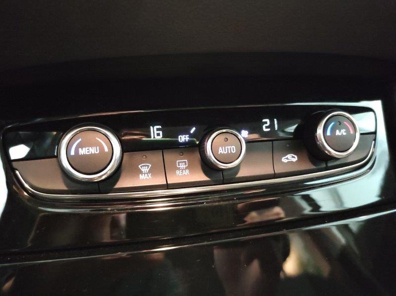 OPEL Grandland - Grandland X 1.6 Hybrid4 Plug-in aut.