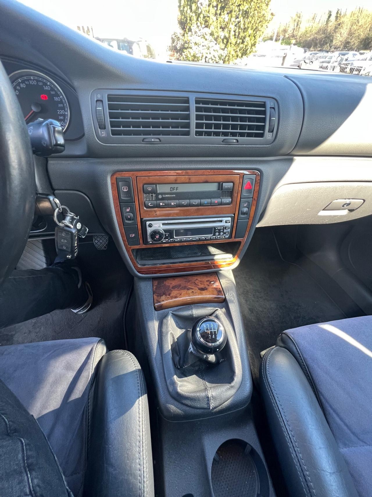 Volkswagen Passat 1.9 TDI/130 CV cat Highline