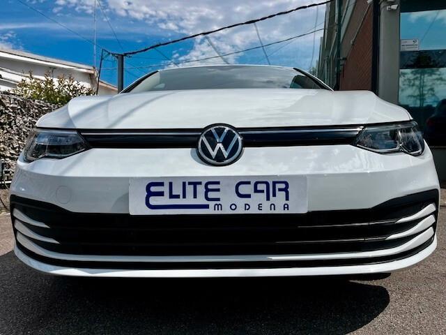 Volkswagen Golf VIII 1.0 tsi evo Life 110cv "FULL LED/NAVI/TELEKAMERA/PDC