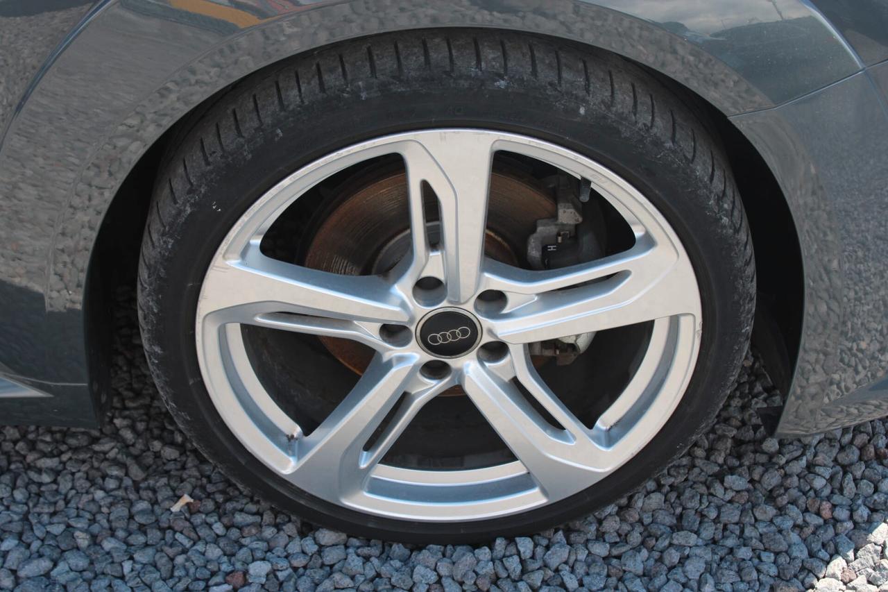 Audi TT Coupé 1.8 TFSI Design