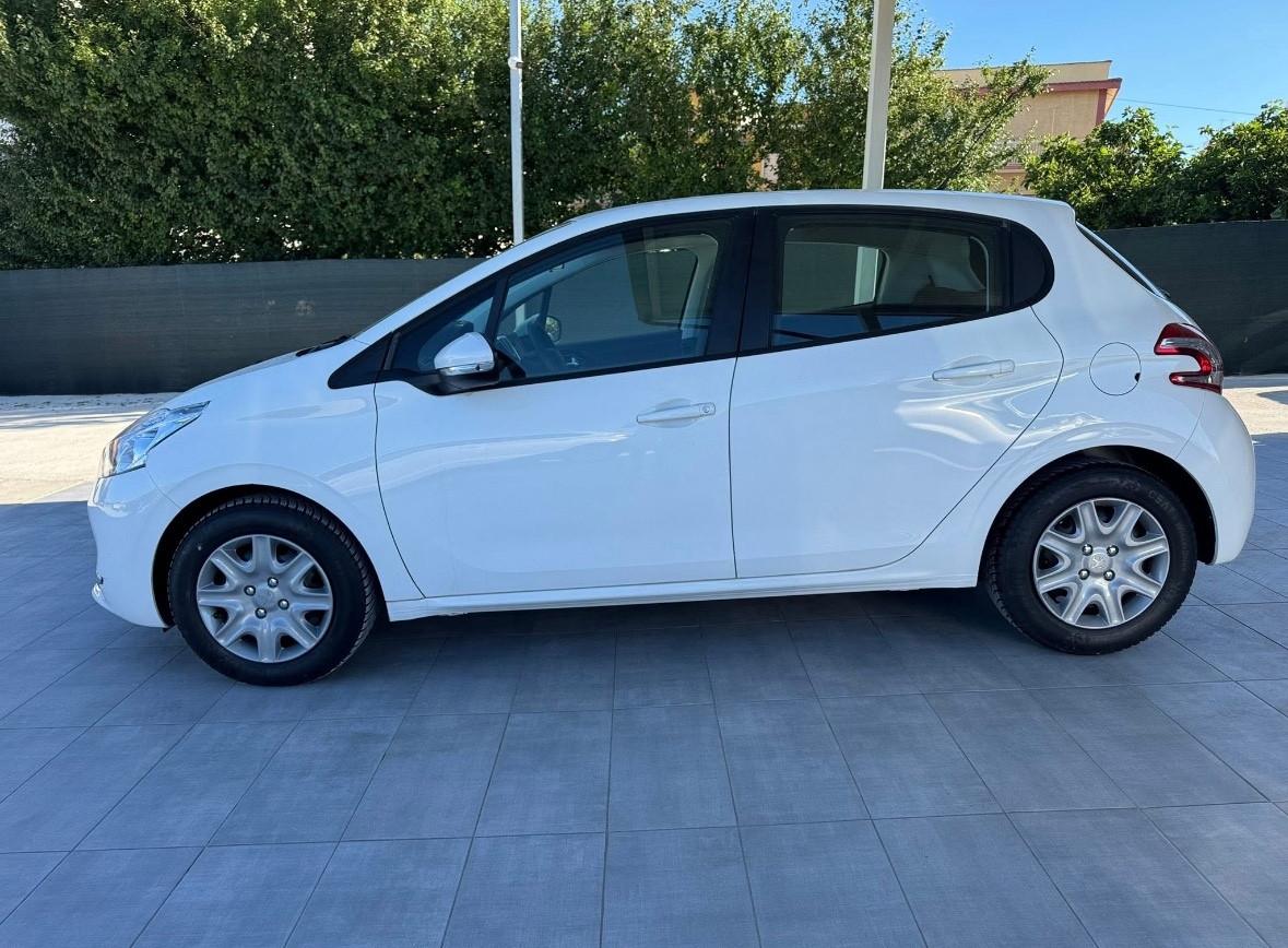 Peugeot 208 1.4 HDi 68 CV 5 porte Active