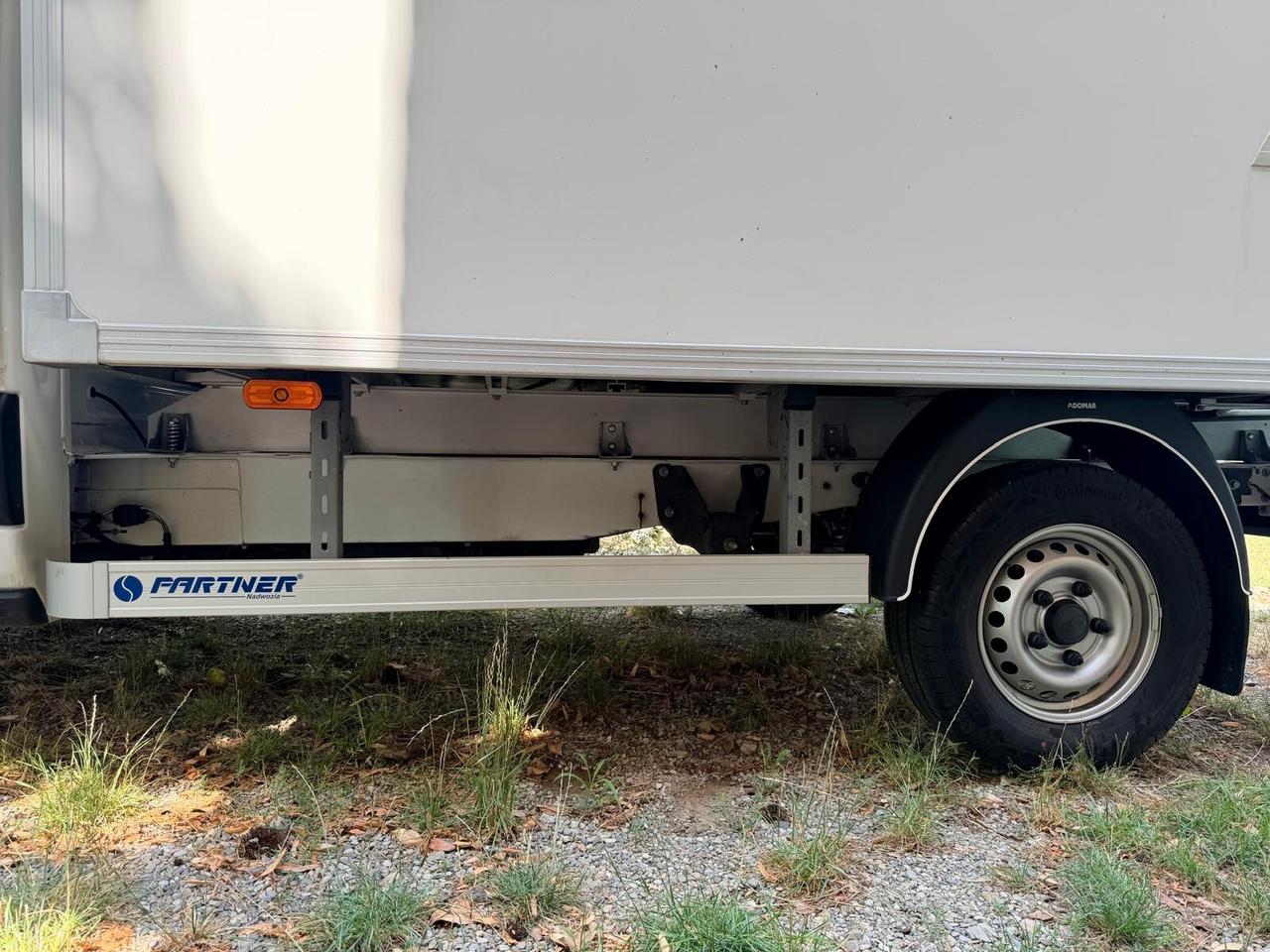 Ford Transit 2.0 TDCi 131 CV Box in Alluminio – 2022 – Solo 3.247 km