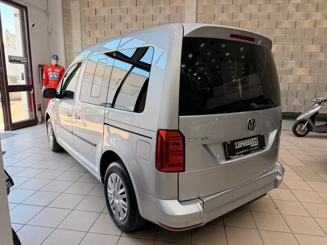 Volkswagen Caddy 2.0 TDI 102 CV - TRASPORTO DISABILI