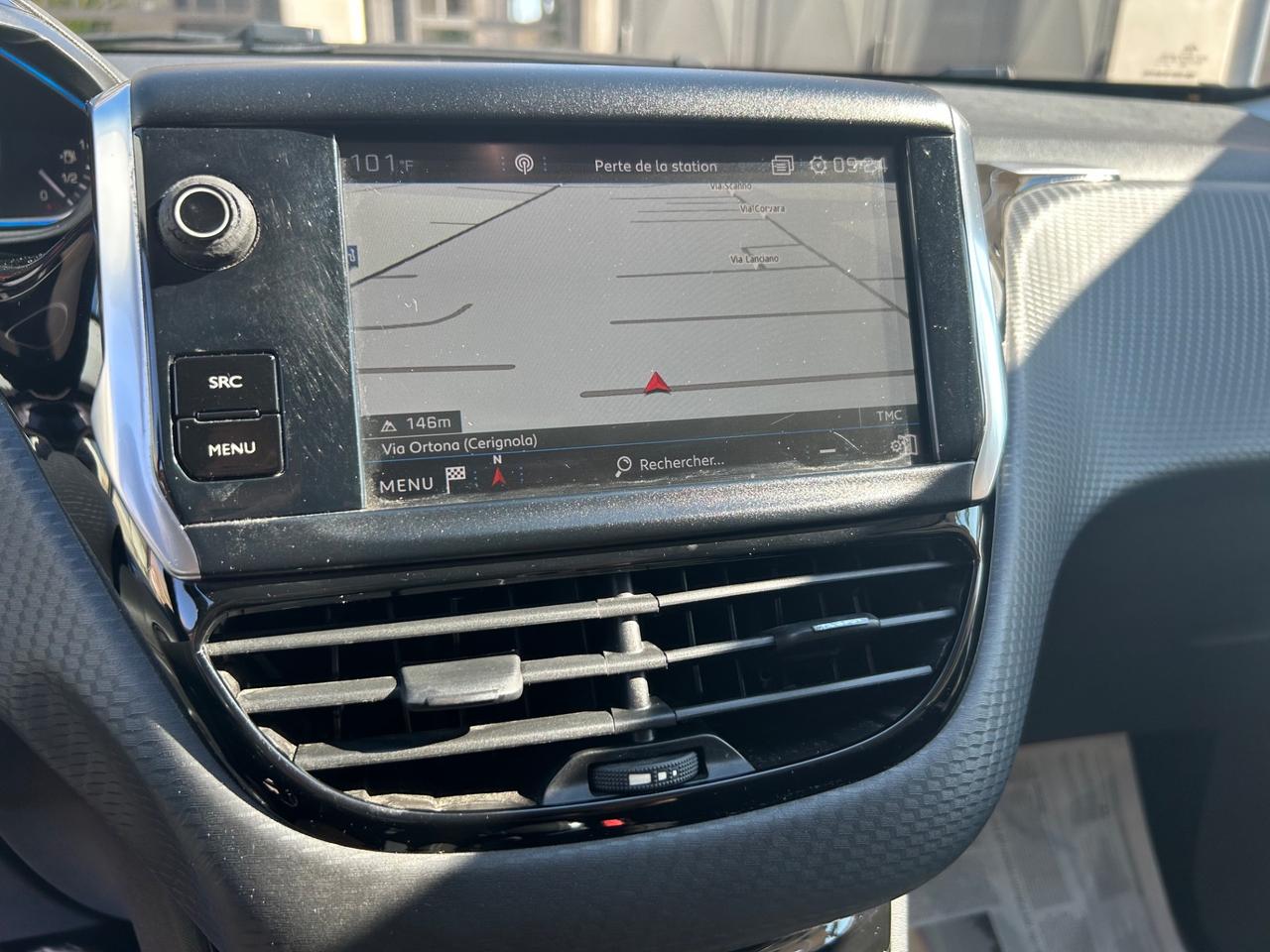 Peugeot 2008 BlueHDi 100 Allure