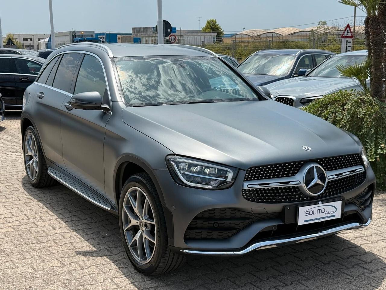 GLC 220 d 4Matic Premium Plus Opaco + Pedane