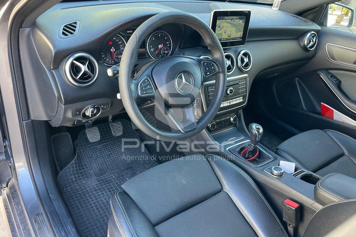 MERCEDES A 180 d Business