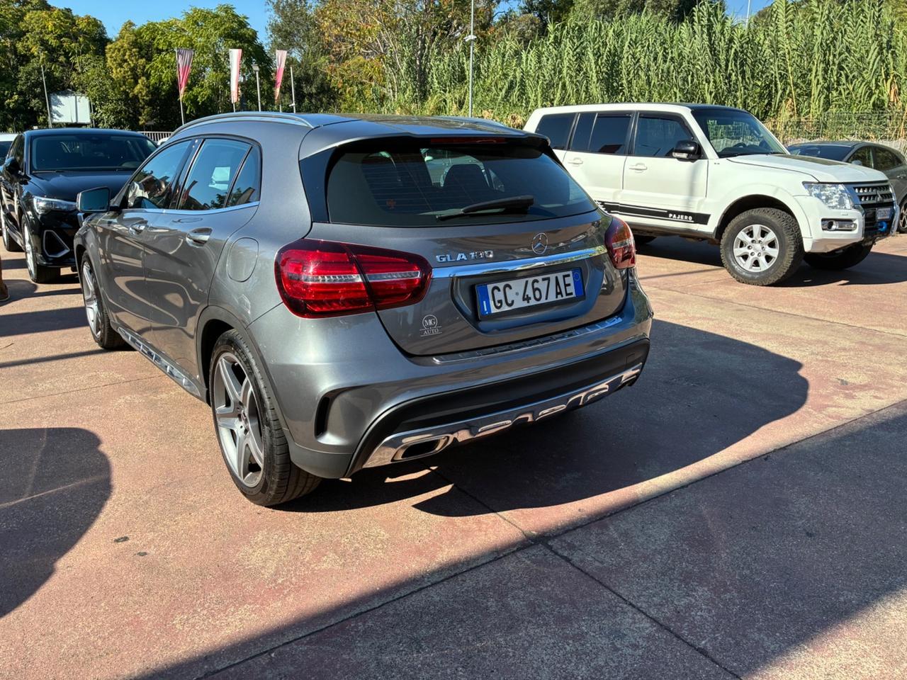 Mercedes-benz GLA 180 200 Premium