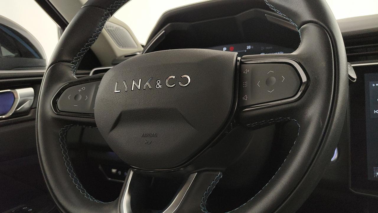 LYNK & CO 01 1.5 td phev auto