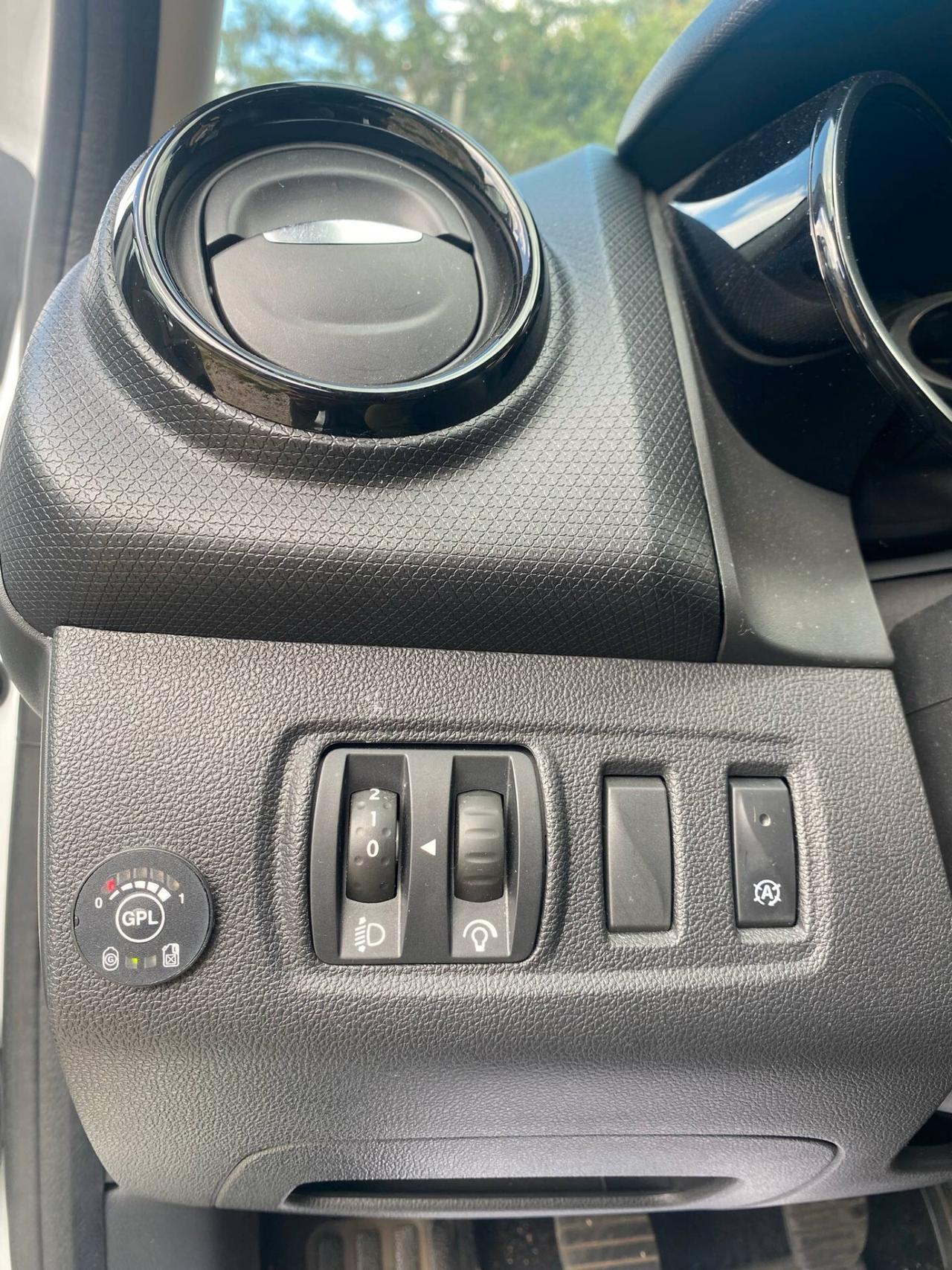 Renault Clio 0.9 Ben/Gpl della casa Ok Neop. 