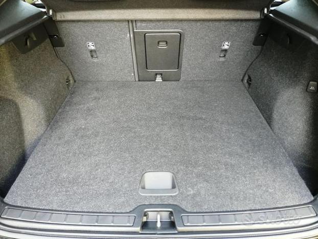 VOLVO XC40 T4 Recharge Plug-in Hybrid Inscriptio