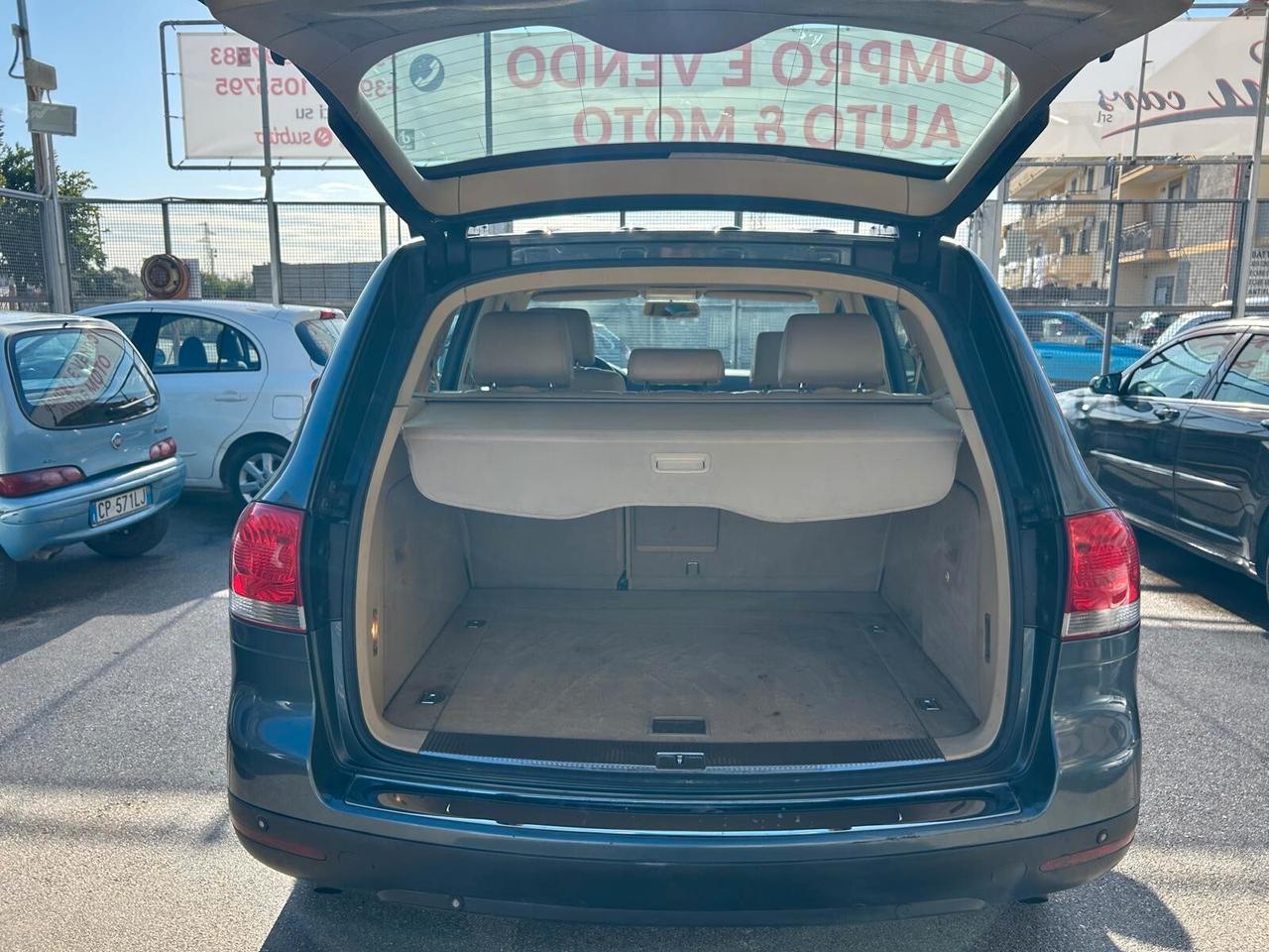 Volkswagen Touareg 2.5cc diesel 12 mesi garanzia-2004