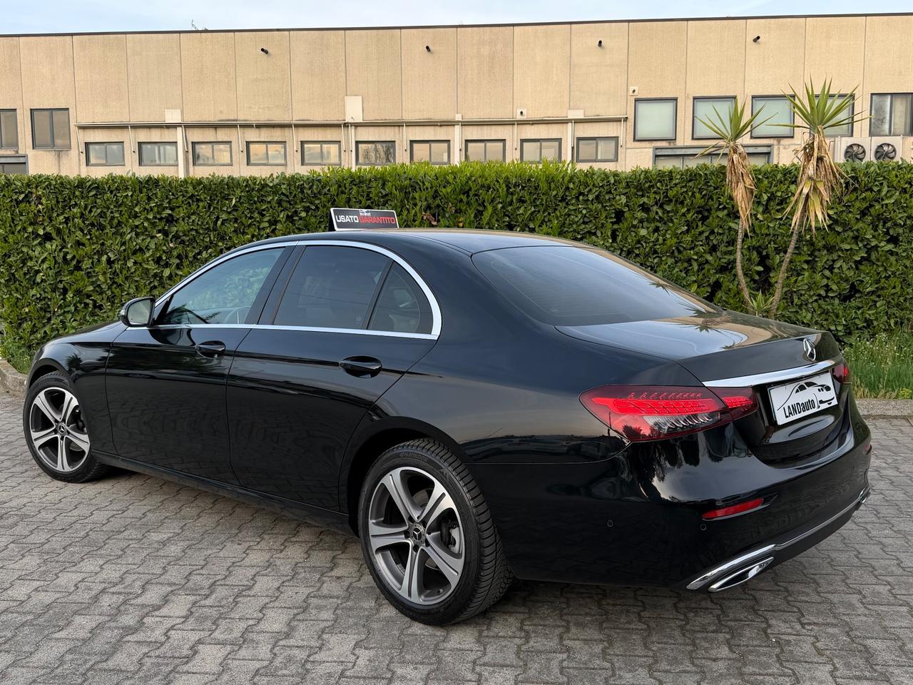 Mercedes-benz E 200d PREMIUM LED DISTRONIC FULL