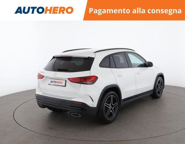 MERCEDES-BENZ GLA 200 d Automatic Premium