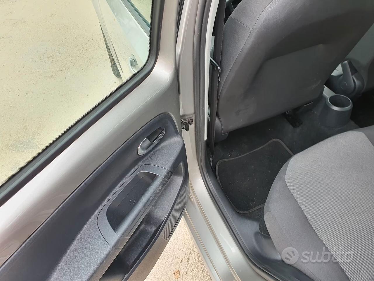 Volkswagen up! 1.0 5p. ECO/UP BENZINA / METANO BlueMotion Technology CLIMA CERCHI MULTIF.