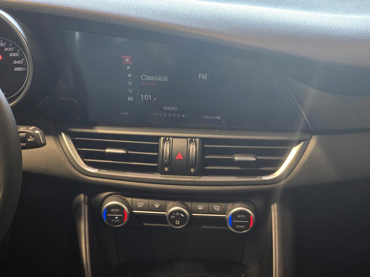 Alfa Romeo Giulia 2.2 Turbodiesel 150 CV Business Launch Edition