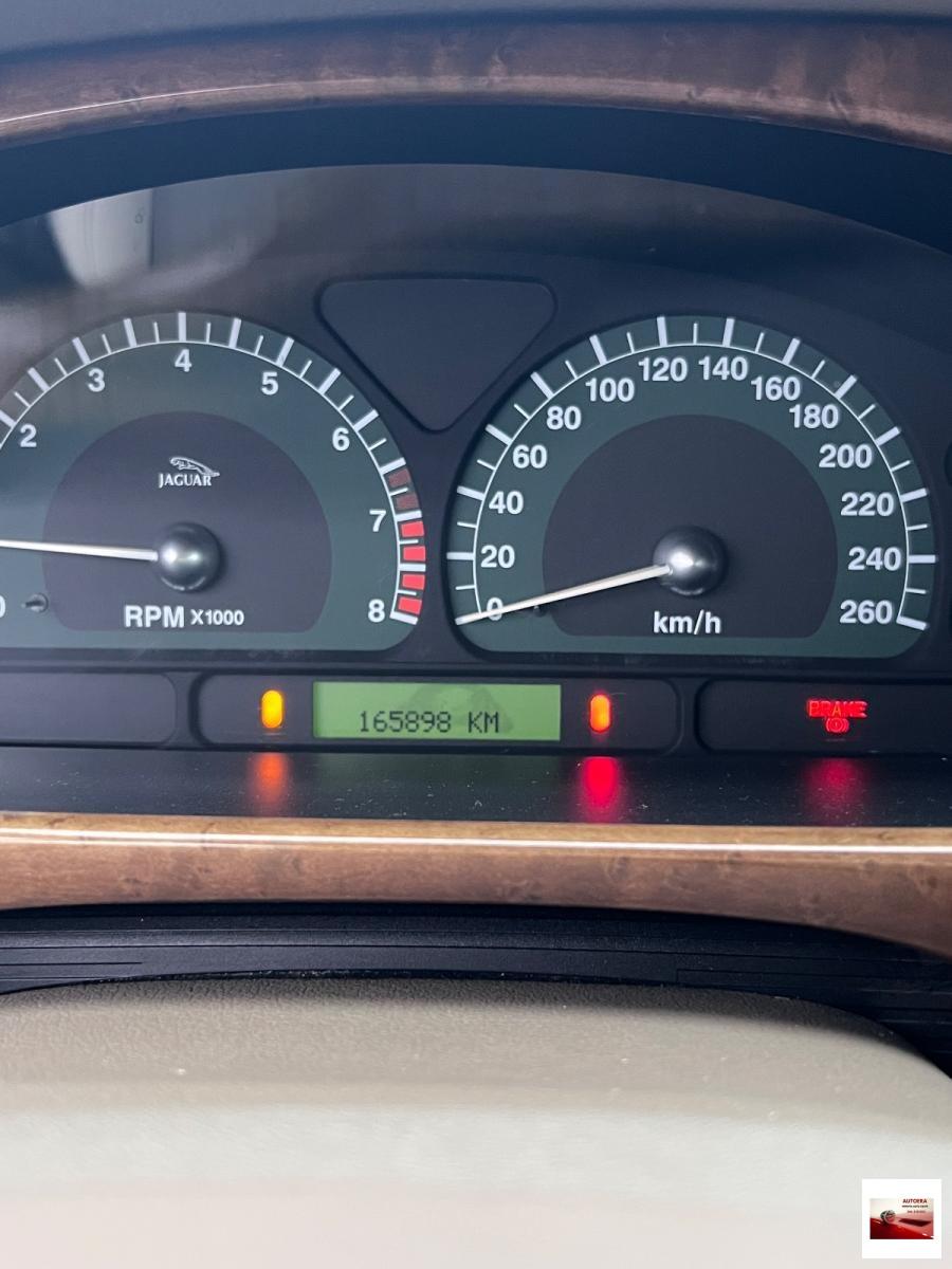 JAGUAR - S-Type - 2.5 V6 24V Executive
