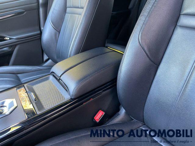 LAND ROVER Range Rover Evoque 2.0 TD4 R-DYNAMIC 180CV FARI FULL LED CERCHI DA 20