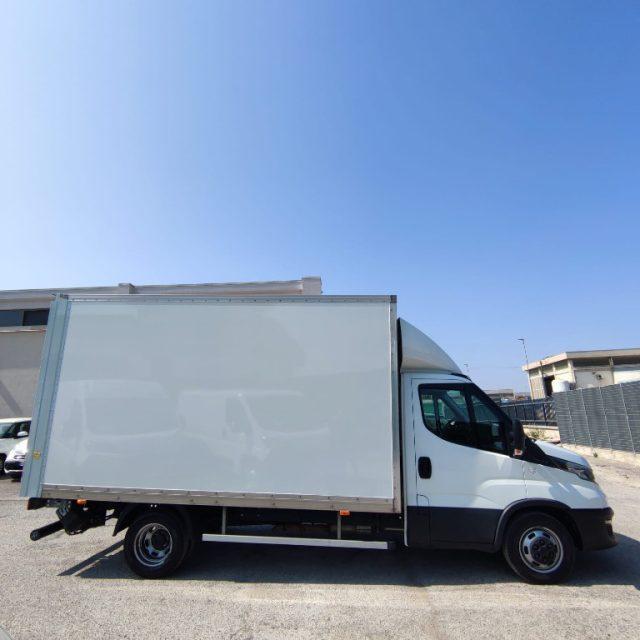 IVECO DAILY 35C16 BOX CON SPONDA POSTERIORE CARICATRICE