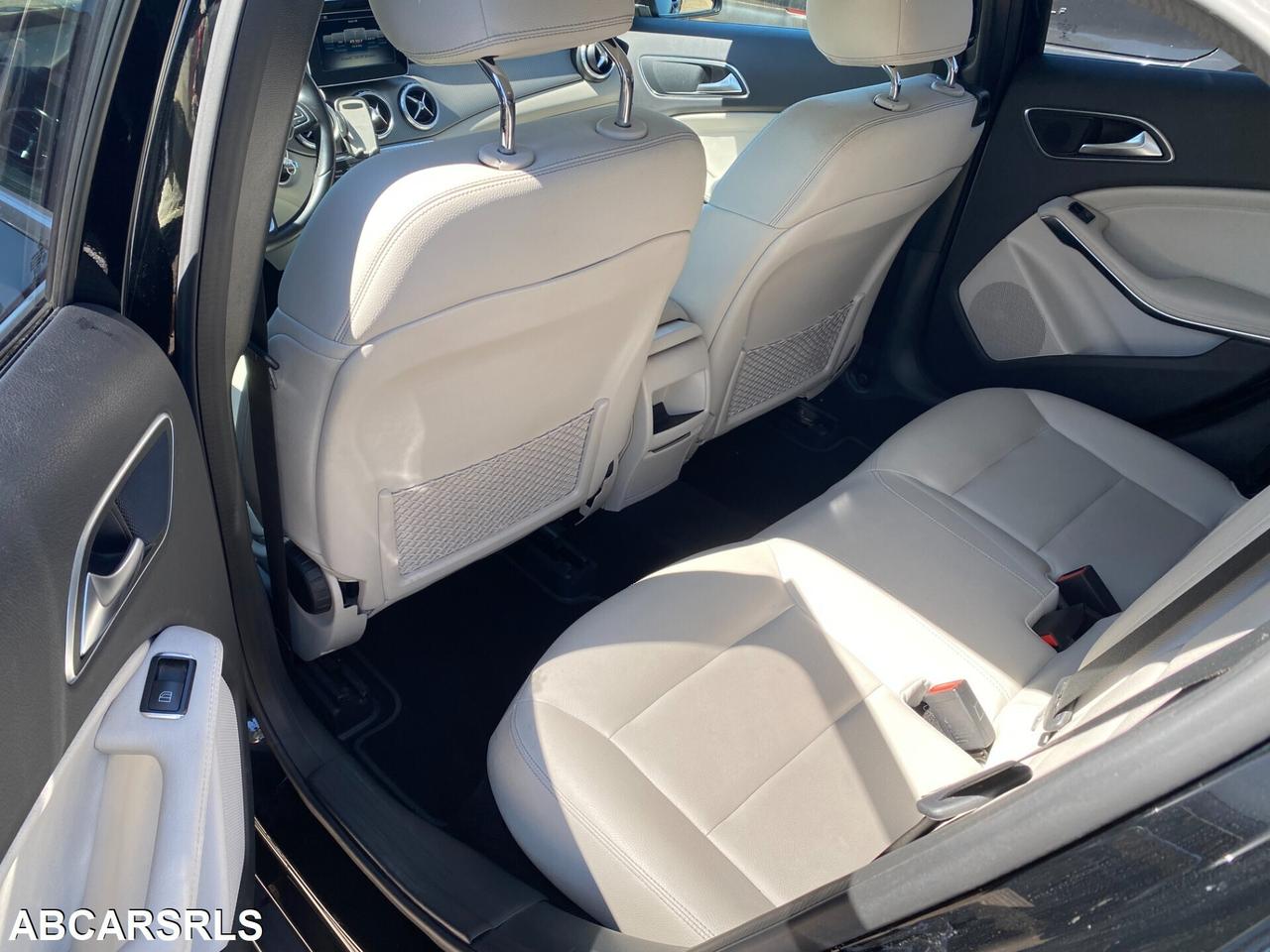 MERCEDES - Classe GLA - GLA 200 d Automatic 4Matic