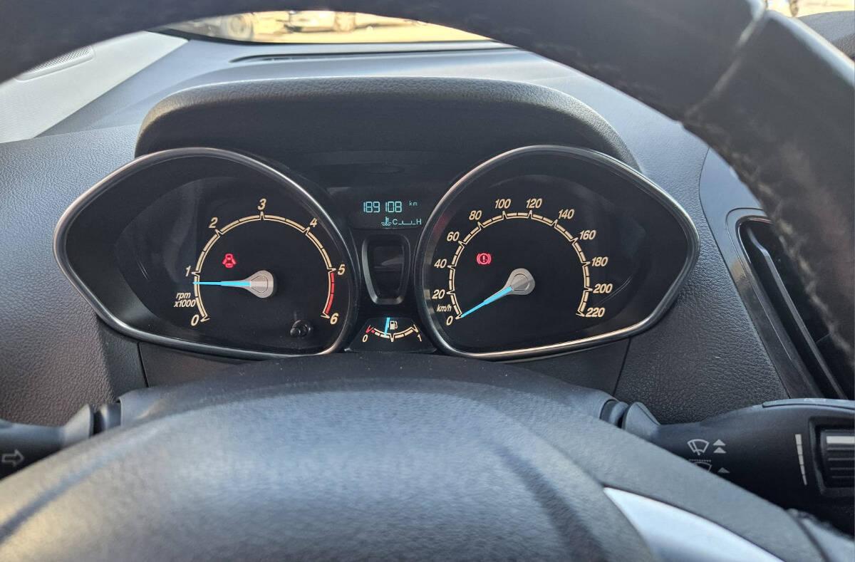 Ford Tourneo Courier 1.5 tdci 95cv titanium E6