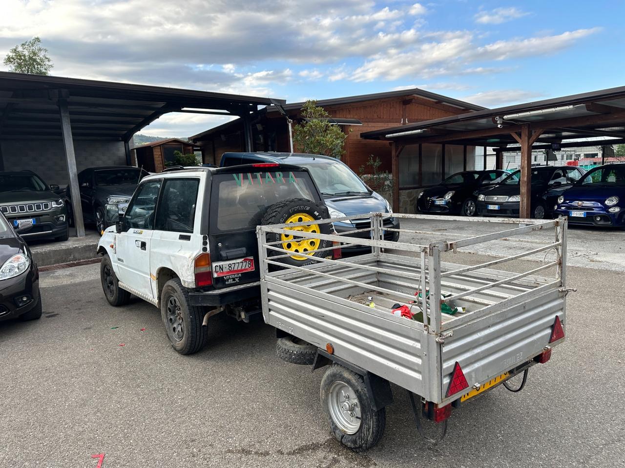 Suzuki Vitara 1.6 con carrello omologato