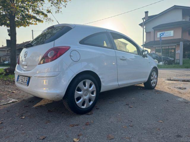 OPEL Corsa 1.2 3 porte b-color