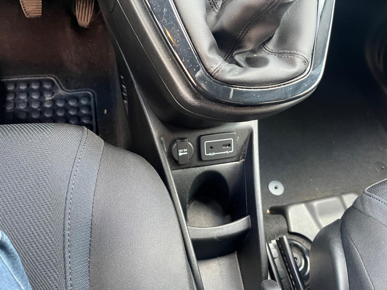 Lancia Ypsilon 0.9 TwinAir 85 CV 5 porte Metano Ecochic Gold