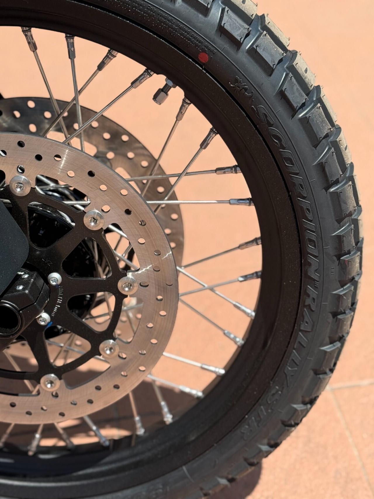CFMOTO MT-X 1000