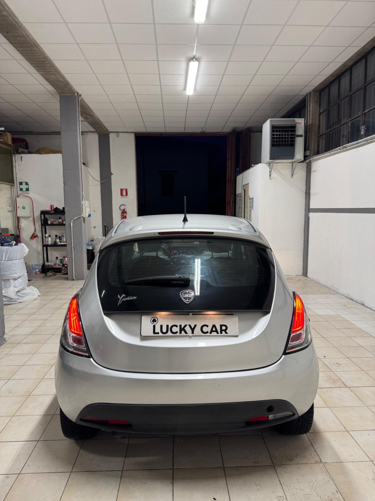 Lancia Ypsilon 1.2 69 CV 5 porte S&S Platinum