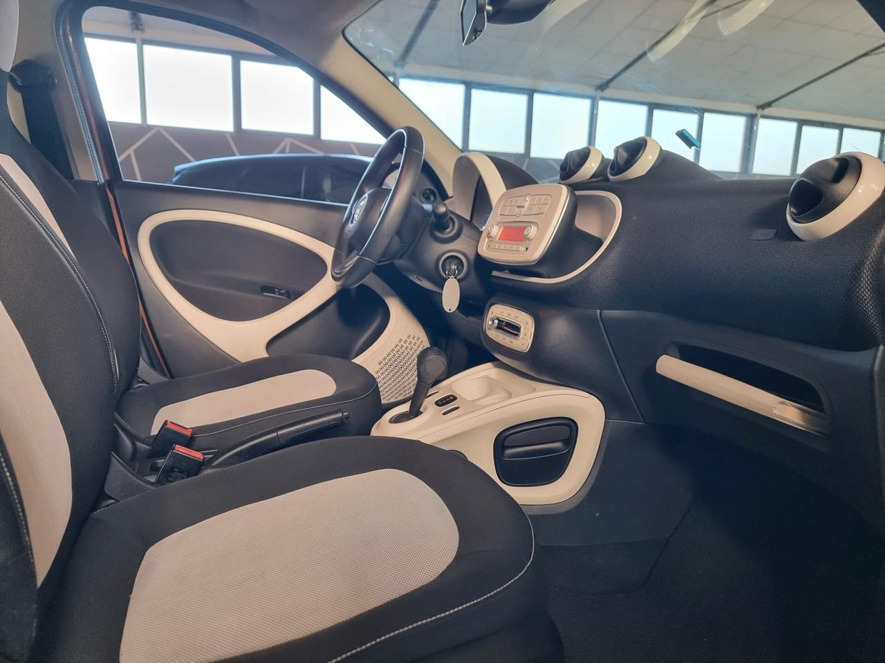 Smart ForFour 70 1.0 twinamic Passion NEOPATENTATI
