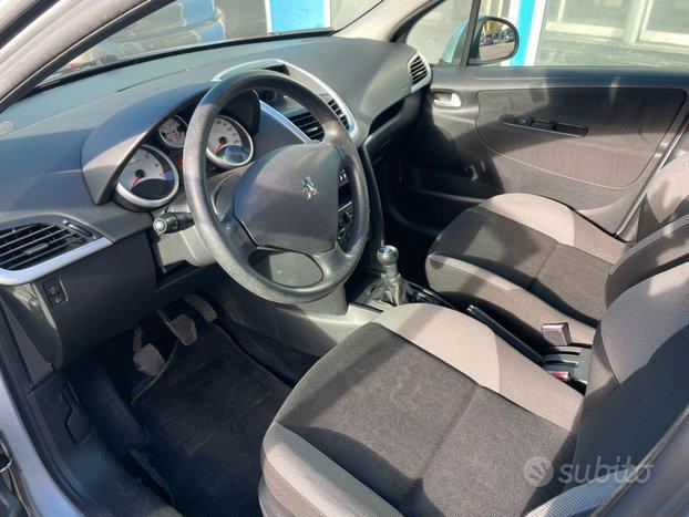 Peugeot 207 1.4 8V 75CV SW X Line