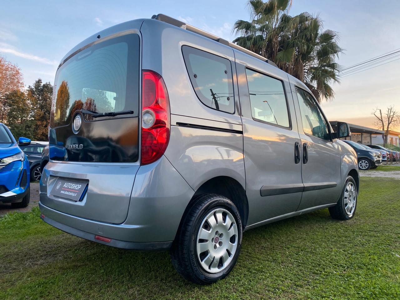 FIAT - Doblò - 2.0 Mjt 16V Emotion - 7 POSTI - NEOPATENTATI - FINANZIABILE