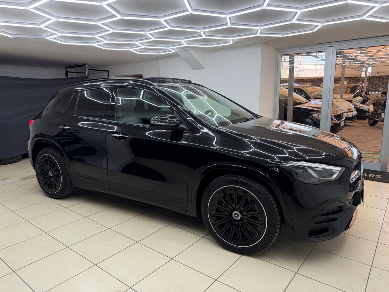 Mercedes GLA 200d AMG Premium KM0 ITALIANA UFFICIALE