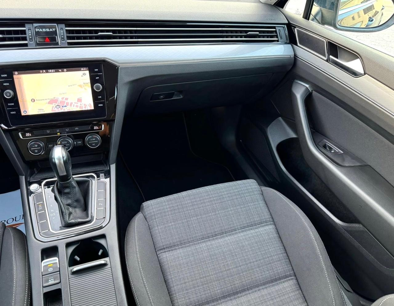VOLKSWAGEN PASSAT 2.0 Tdi EVO Dsg-Virtual Led Navi
