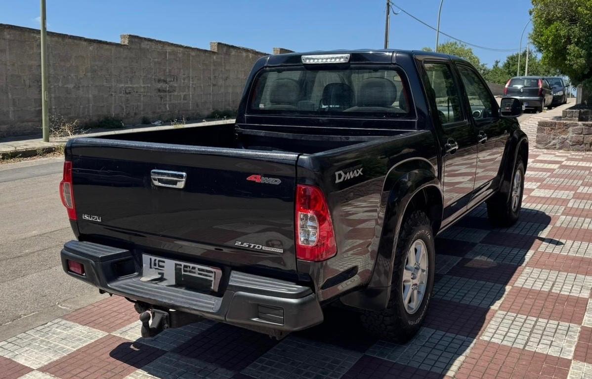 Isuzu D-Max 2.5 TD cat Space Cab 4WD Pick-up LS EU4