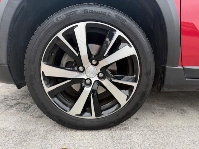 Peugeot 2008 BlueHDi 100 S&S Allure