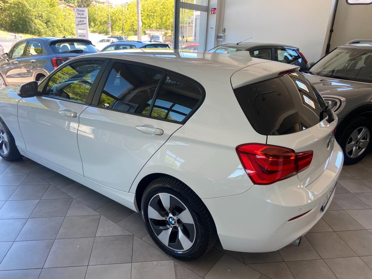 Bmw 116 116d 5p. Urban