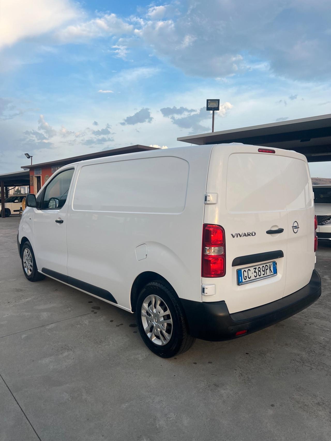 Opel Vivaro 1.5 120cv L2H1