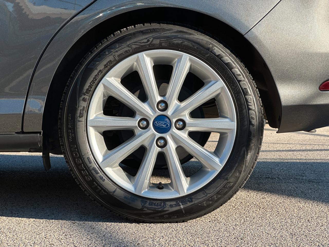 FORD B-Max 1.4 90 CV GPL Titanium