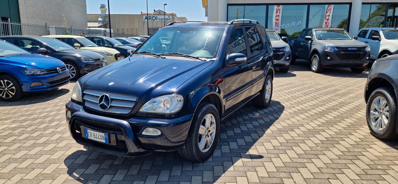 MERCEDES-BENZ ML270