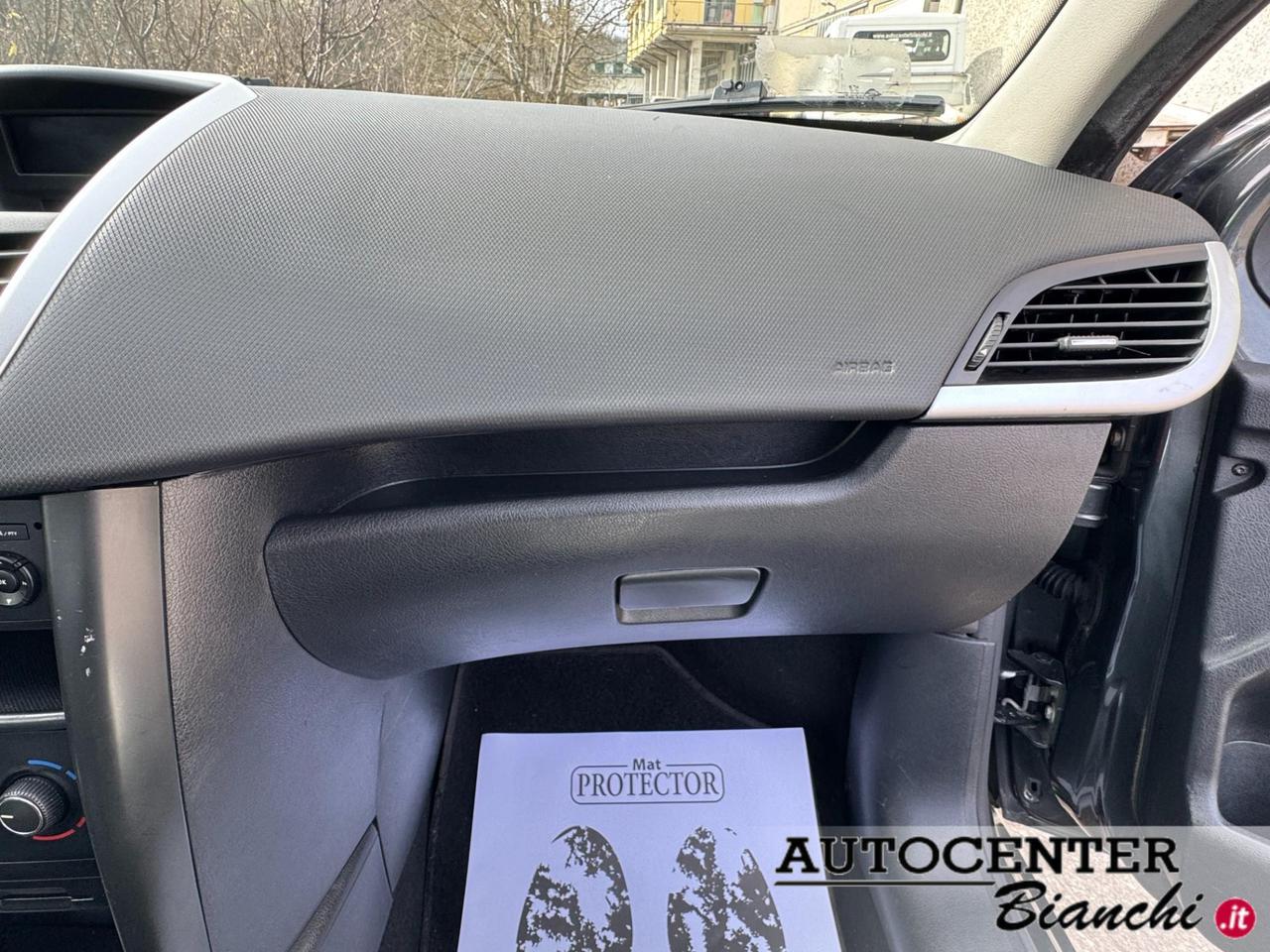 Peugeot 207 5 Porte 207 5p 1.6 hdi 8v Millesim 200