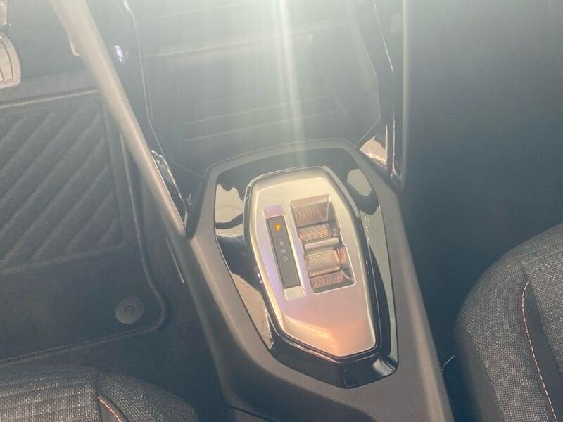 Peugeot 2008 PureTech 130 EAT8 Style S/S