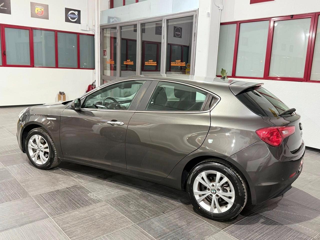 Alfa Romeo Giulietta 1.6 Mjt 105cv Distinctive 2013