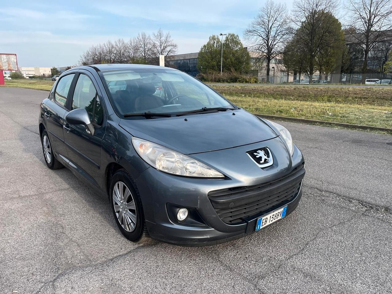 Peugeot 207 1.4 8V 75CV 3p. X Line ECO GPL